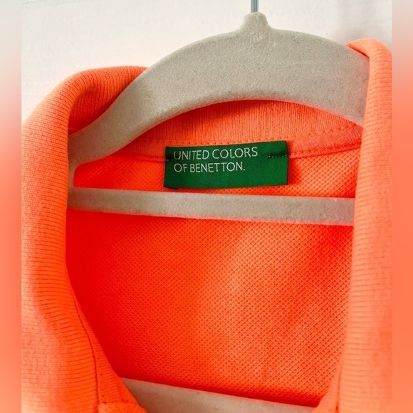 United Colors of Benetton neon orange polo- Size Small - Picture 3 of 4